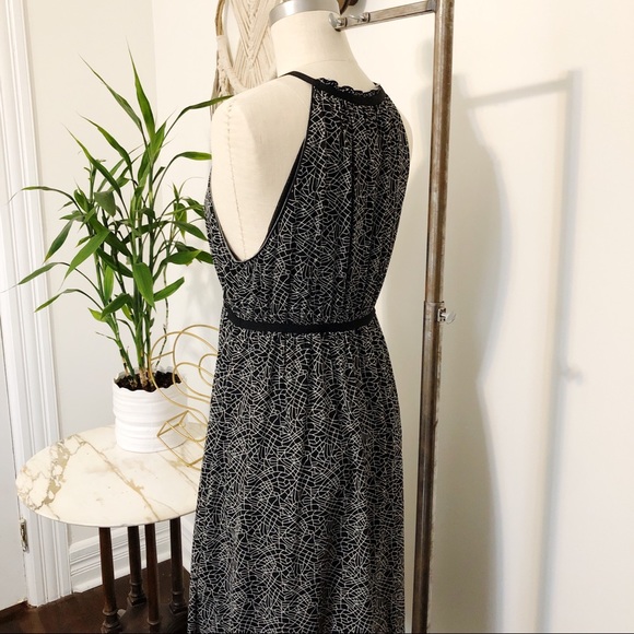 Max Studio Black/White Patterned Midi Dress - Picture 5 of 7
